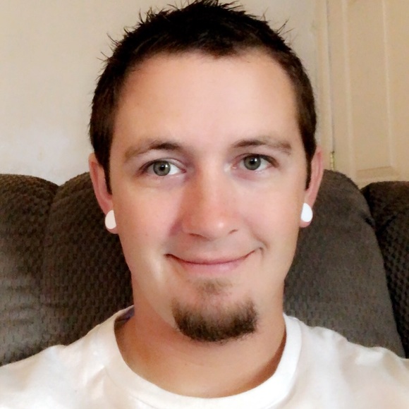 Meet your Posher, Justin - Picture 1 of 1